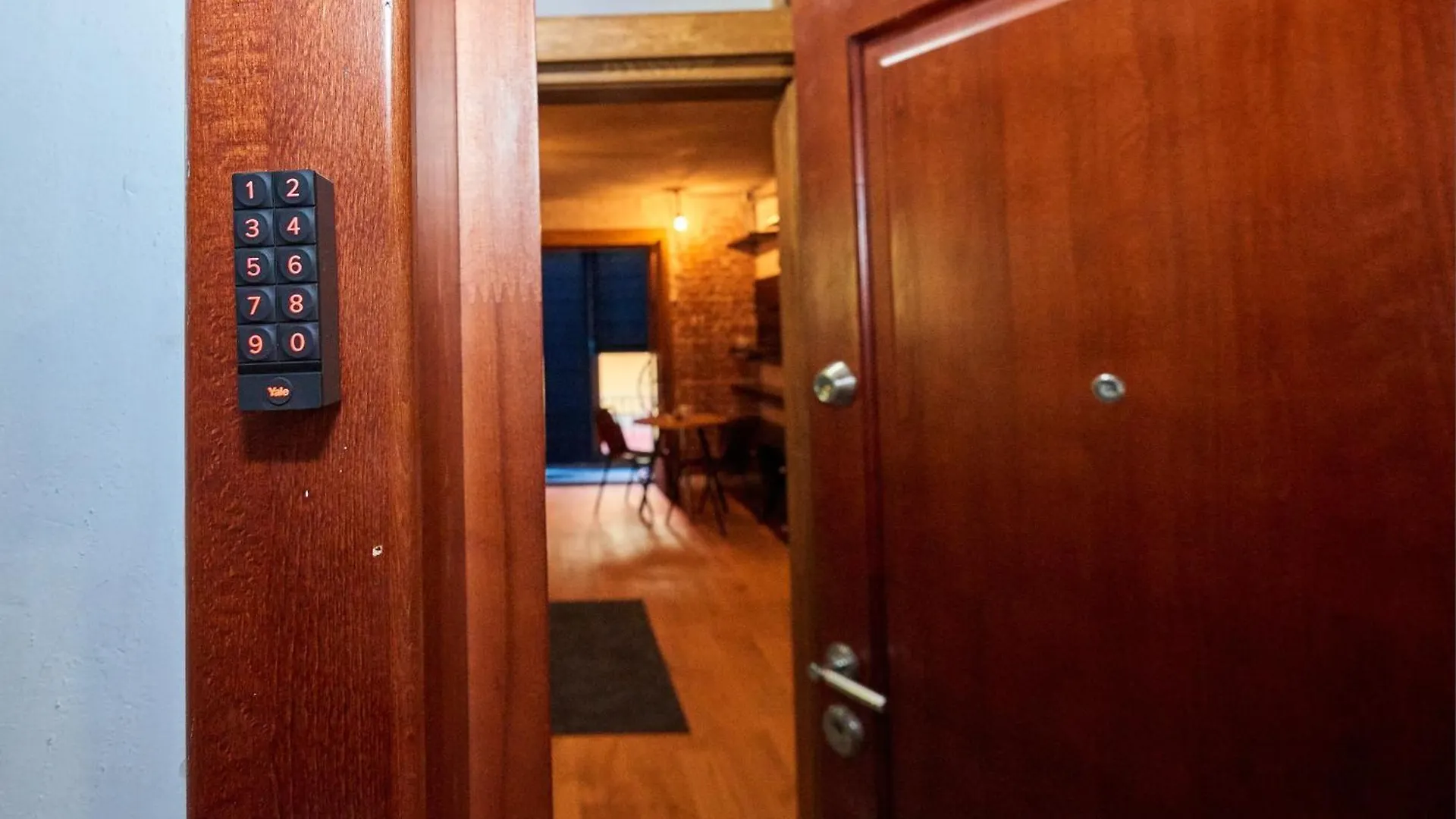 Apartment Chic Stay - Free Netflix, Coffee & Water Included Bucharest