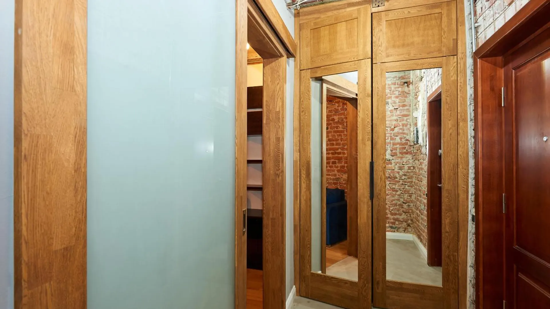Chic Stay - Free Netflix, Coffee & Water Included Bucharest Apartment